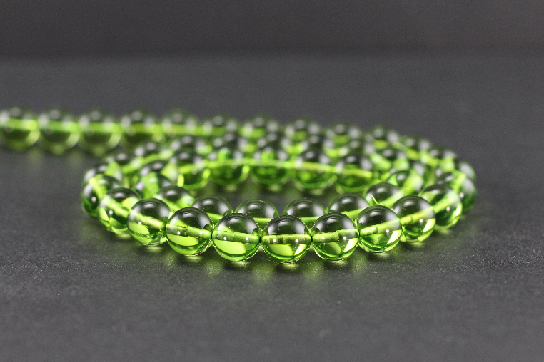 Bracelets en ambre vert image